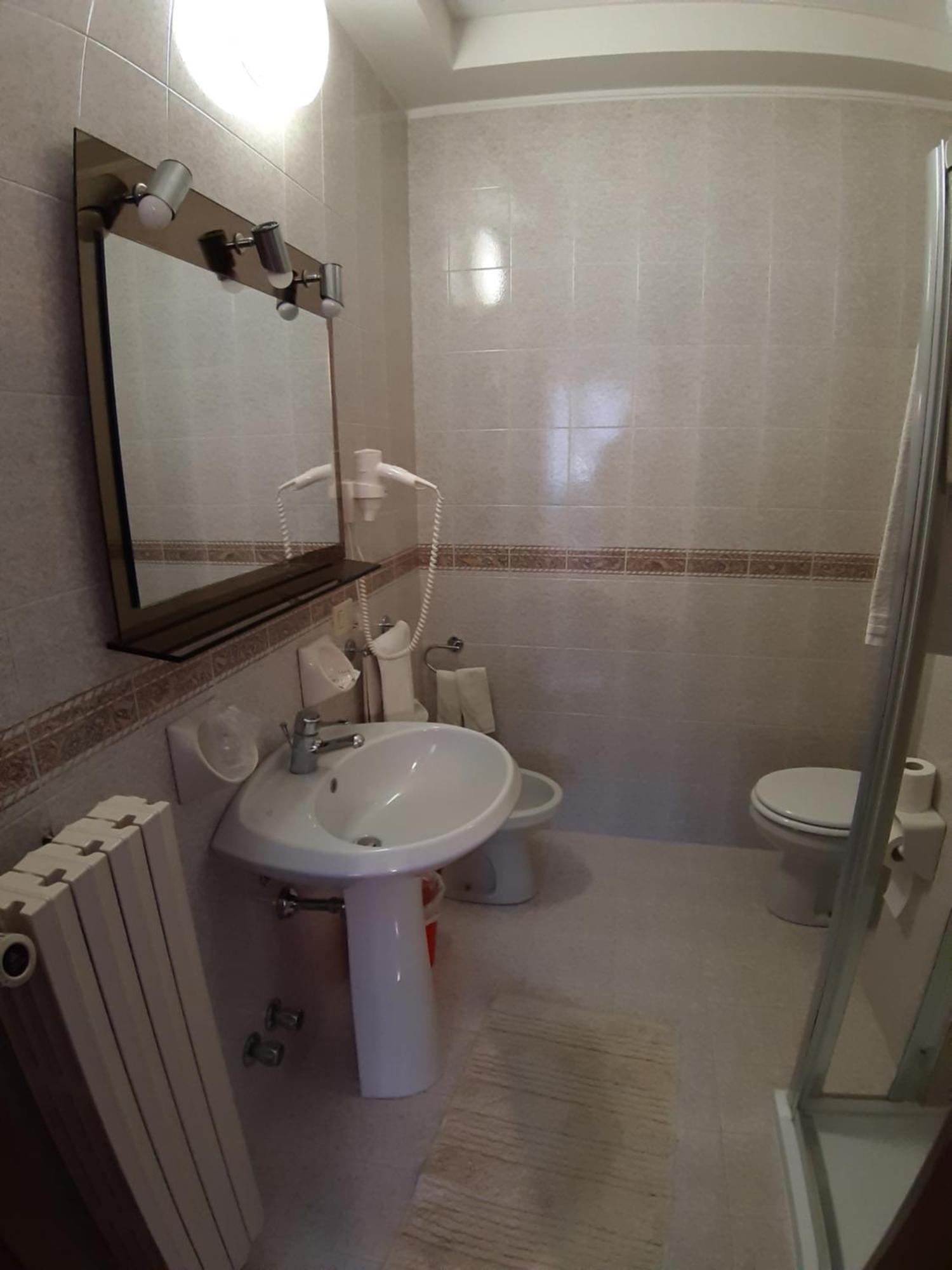 Hotel Ristorante Centrale Vestone Chambre photo