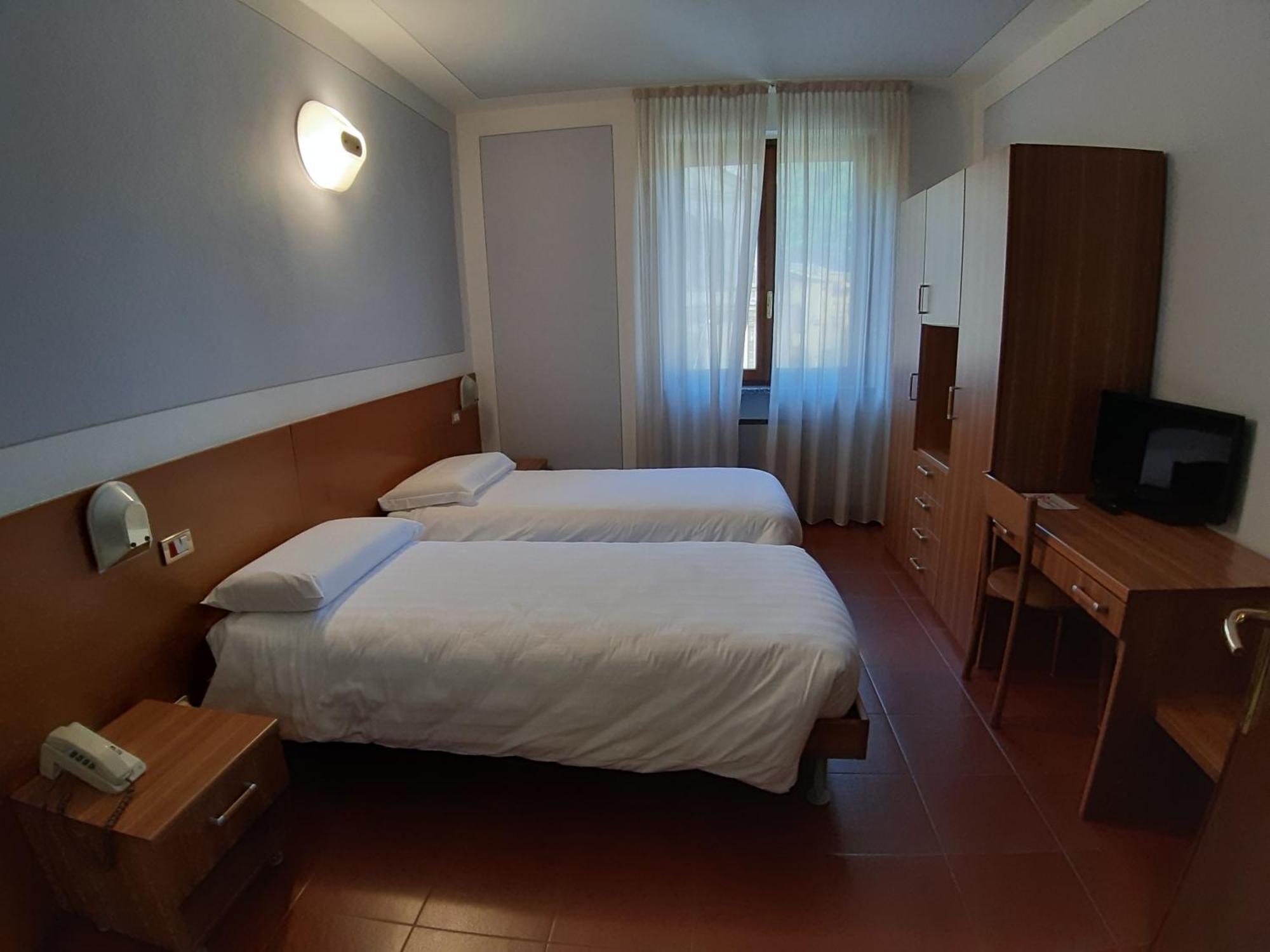 Hotel Ristorante Centrale Vestone Chambre photo